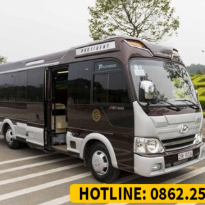 Xe limousine Quang Nghị